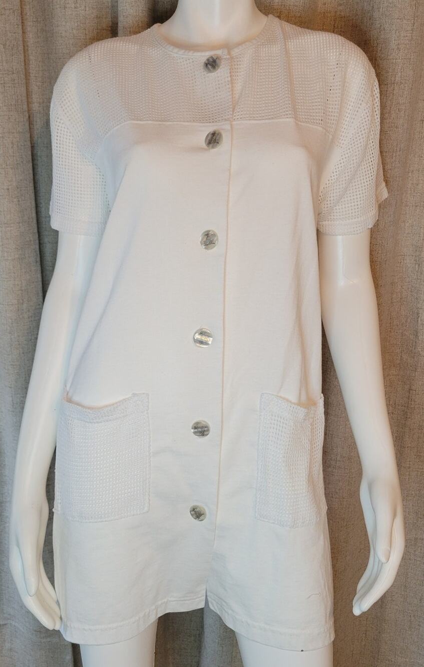 Jordan Taylor Art Button Beach Cover Puerto Vallarta White Medium Pockets Mesh